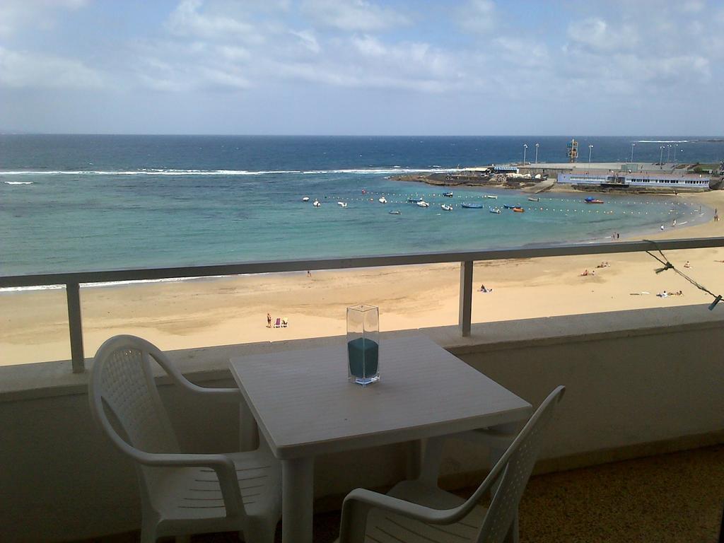 Apartamentos Luz Playa Las Palmas de Gran Canária Quarto foto