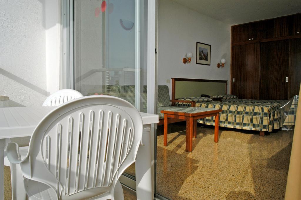 Apartamentos Luz Playa Las Palmas de Gran Canária Quarto foto