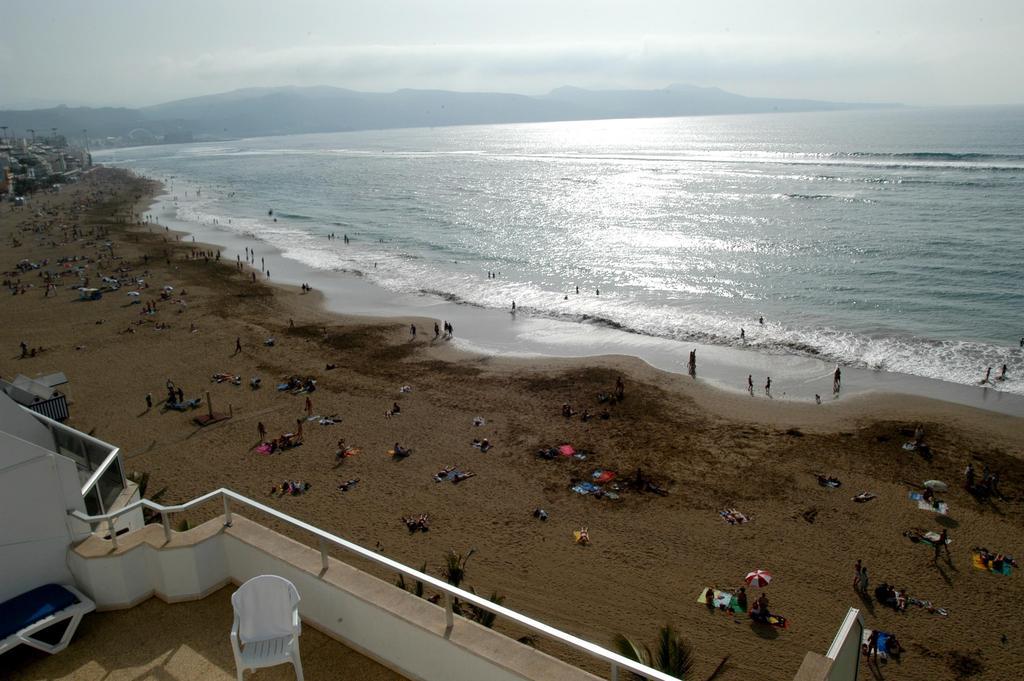 Apartamentos Luz Playa Las Palmas de Gran Canária Quarto foto
